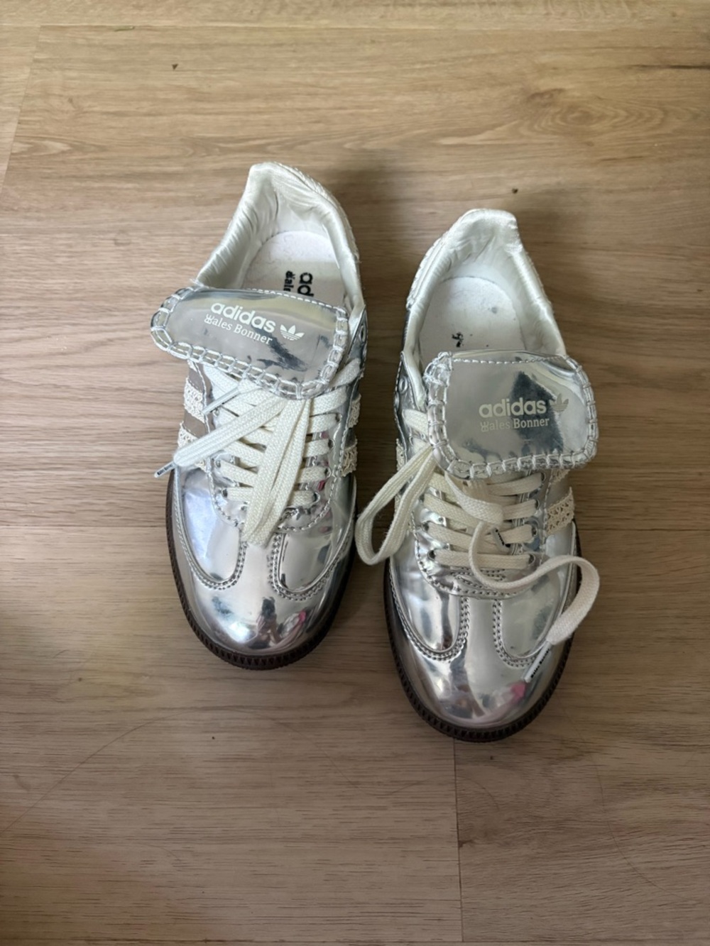 Metallic sambas